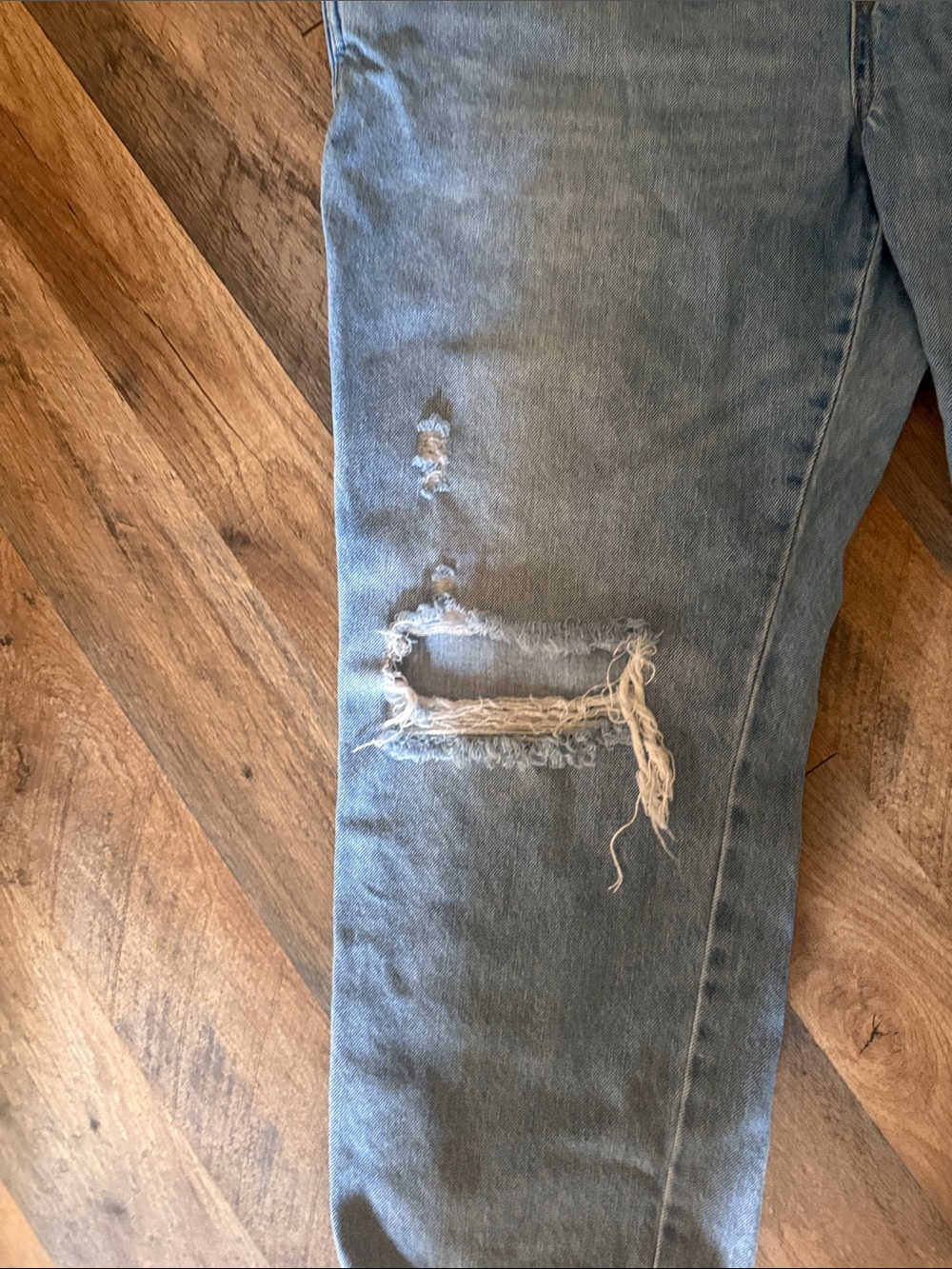 Old navy distressed overalls - Picture 4 of 6